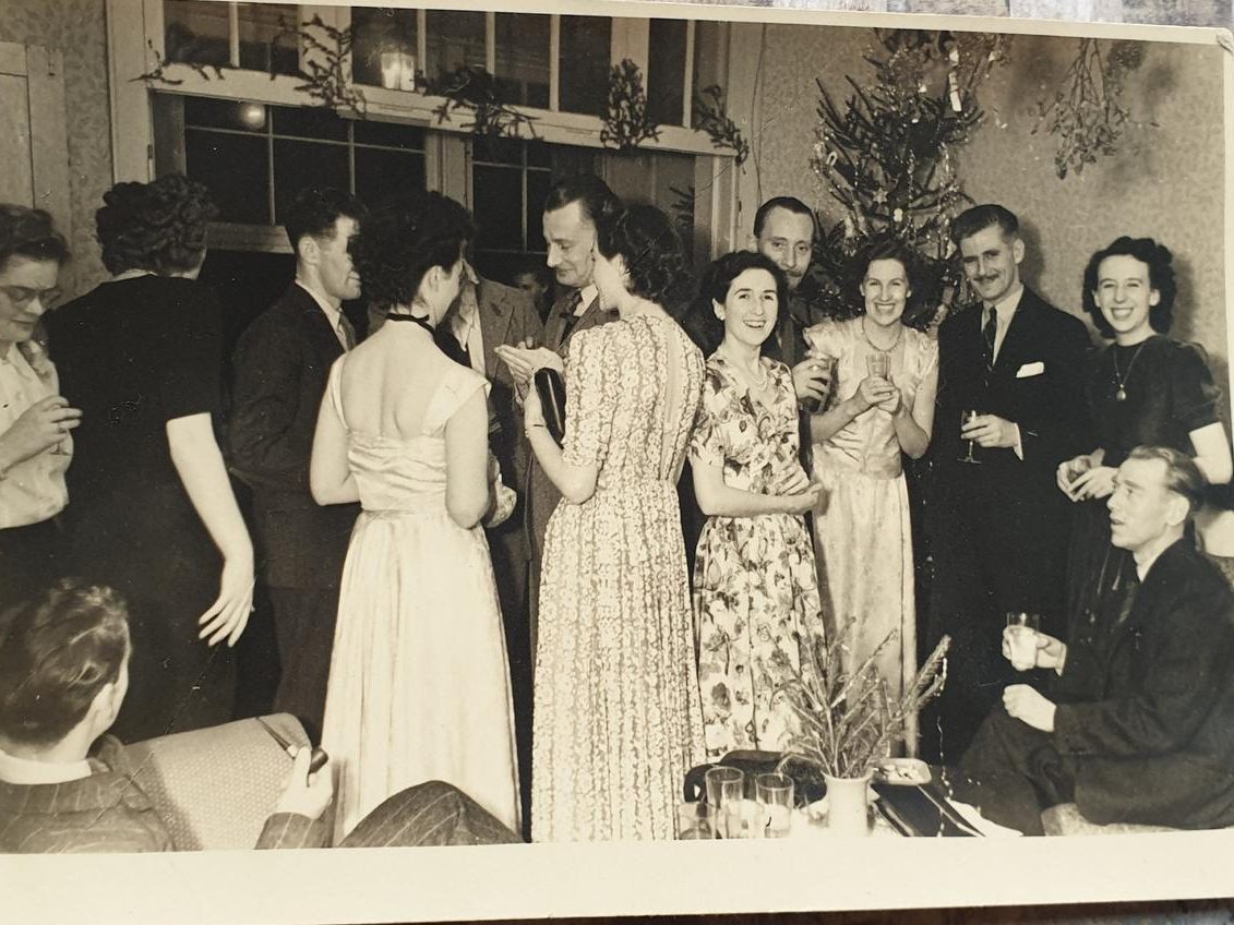 vintage christmas party