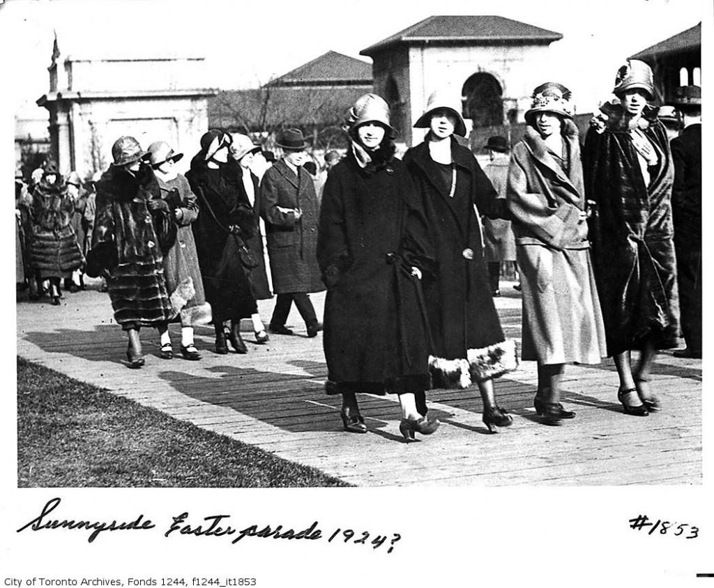 1920s Vintage Photo of the Toronto Easter Parade featuring women in 1920s Winter coats and 1920s Hats. Super 1920s Fashions!