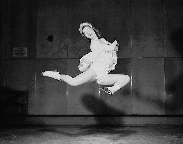 Vintage Photo of Barbara Ann Scott  Ice Capades and the Hollywood Ice Revue