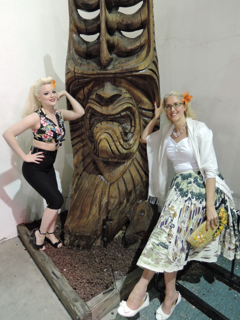 Frankie's Tiki Room VLV 18 2015-Tiki Style, Tiki Statue, Pinup Style. 