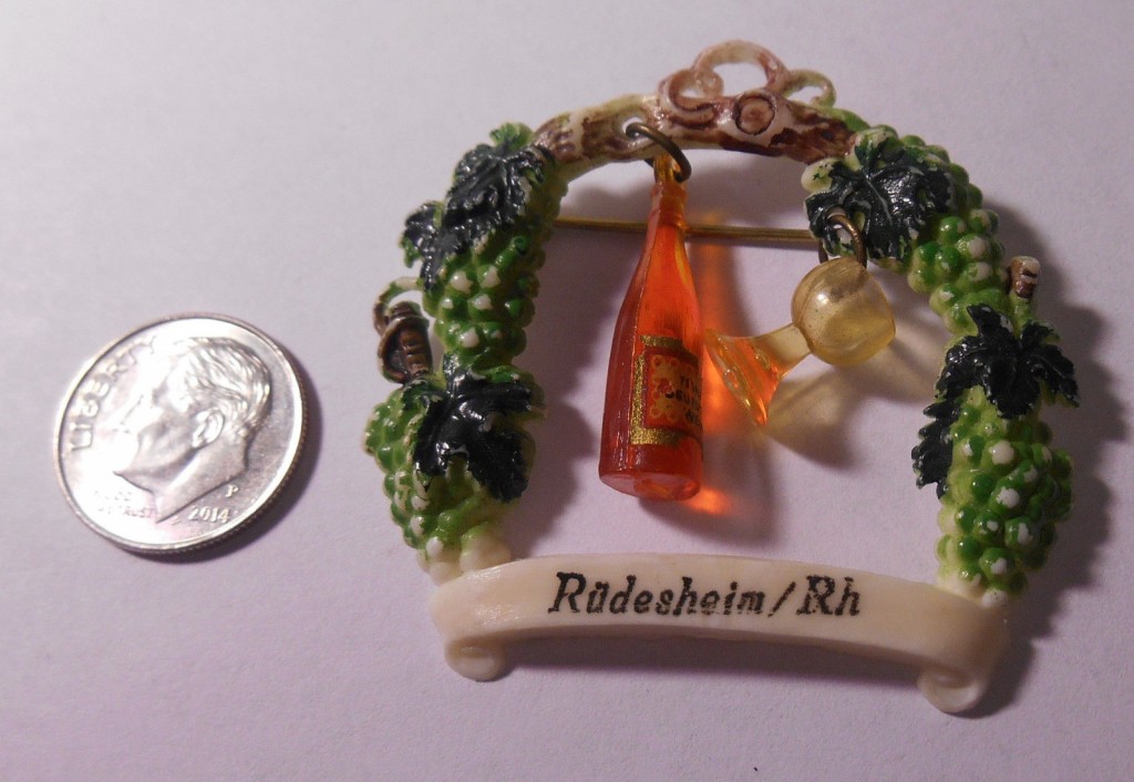 German vintage hat pin with Wine, grapes and a wine glass