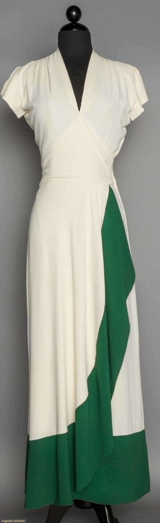 1940s vintage evening dress in cream and green. Great colour blocking dress. 