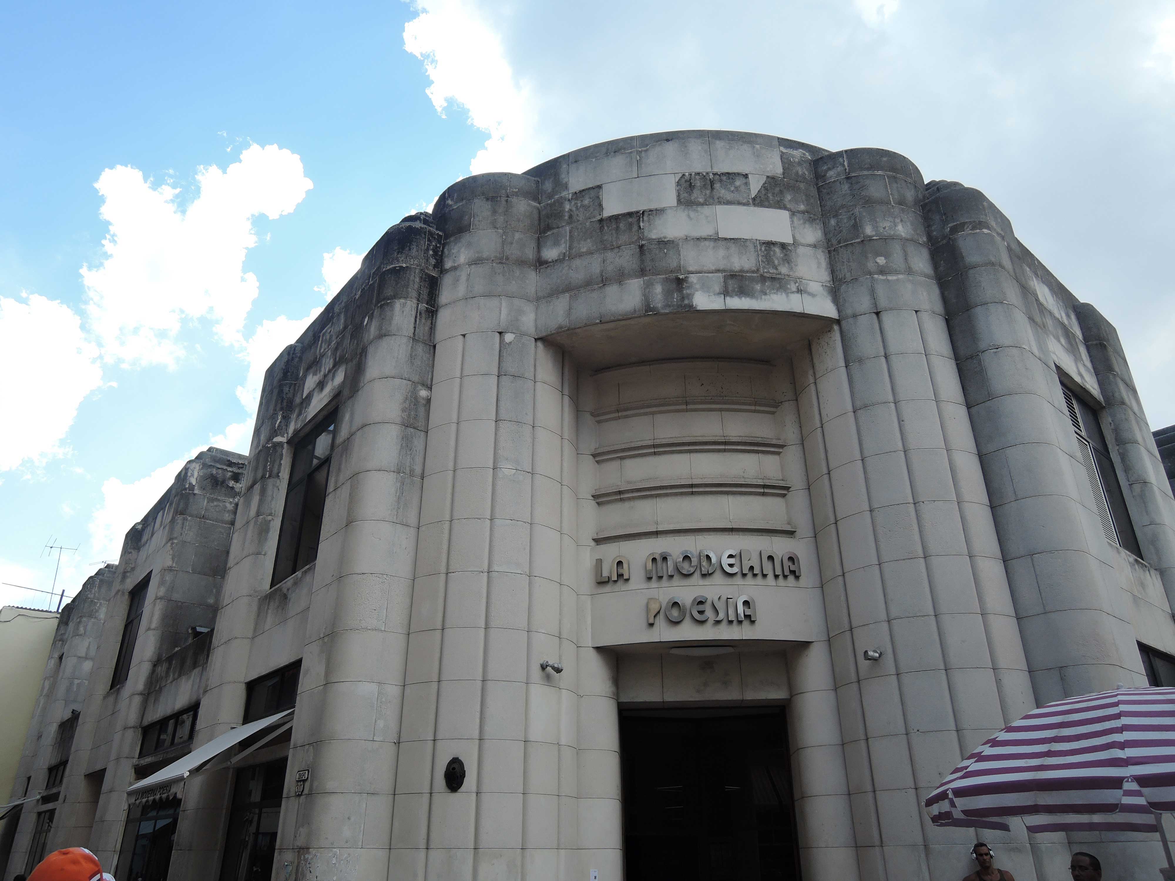 Art Deco Architecture: Havana, Cuba. La Moderna Poesia: Owned by the López Serrano family–who evidently had a preference for Art Deco–this bookstore has been the “insignia” bookstore of the city