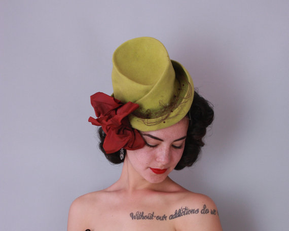  1940s vintage hat: 1940s 'New York Creation' tilt hat in chartreuse green 