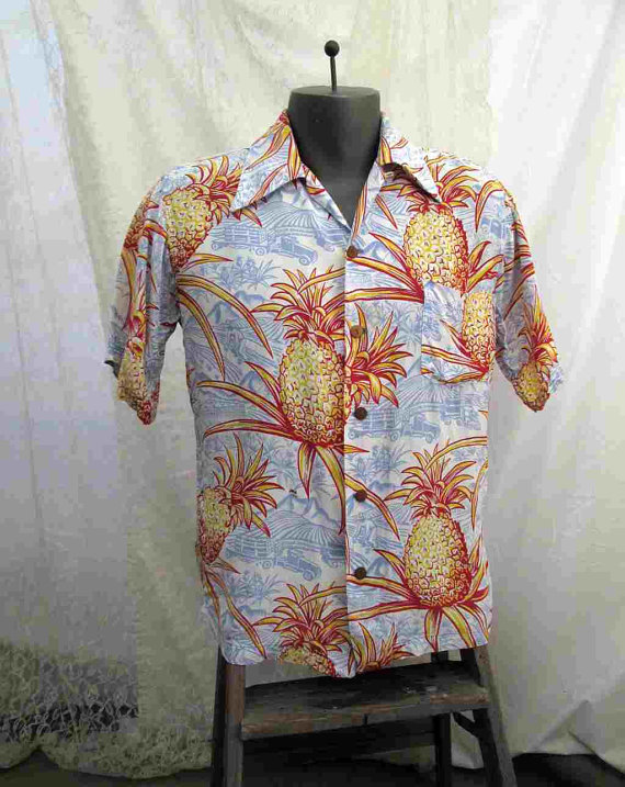 Vintage 1940s Rayon Hawaiian Shirt