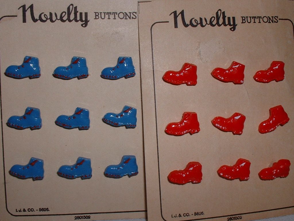 Vintage Buttons: 1950s vintage shoe buttons