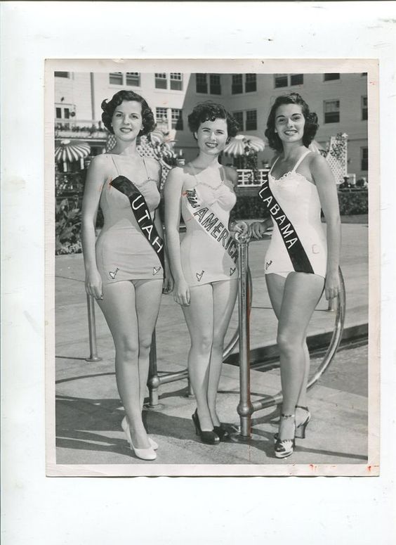 1950s Vintage Photo of the miss America pageant featuring 3 contestants wearing Catalina swimsuits (1950s Swimwear)