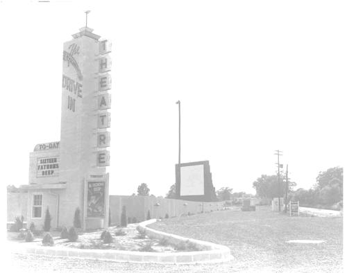 1940s vintage photo: Comet Drive In Theatre 1949