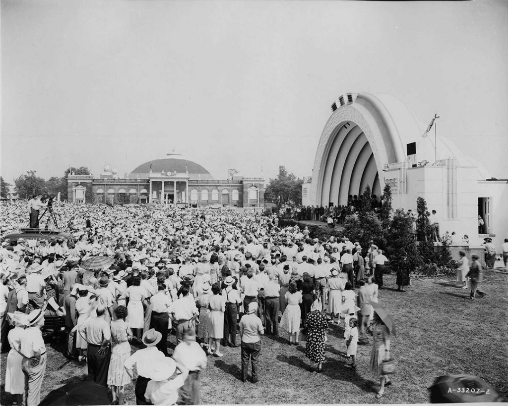 1940s vintage photo of the Toronto CNE Bandshell & Manufacturers Building, 1948.