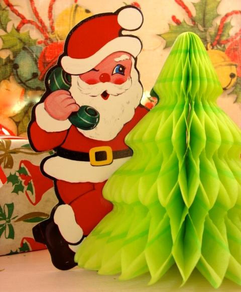 Vintage 1950s Christmas Double Sided Honey Comb Santa and Christmas Tree. 