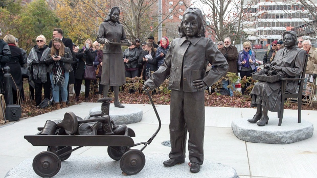 Halifax Women WW2 Volunteer Monument