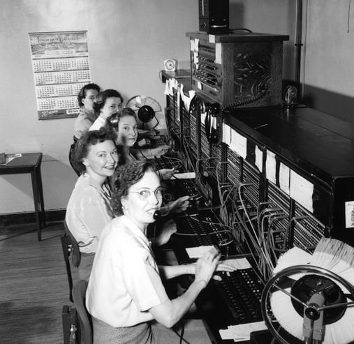 1950s vintage photo of women Telephone Operators.