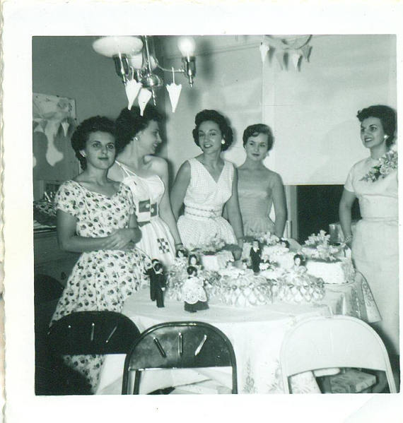 1950s Wedding Bridal Shower with Doll Cakes vintage photo. Fantastic 1950s Dresses. 