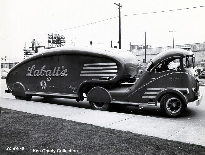 1930s Vintage Truck: Labatt's Brewing Company 1939 tractor trailer beer delivery truck