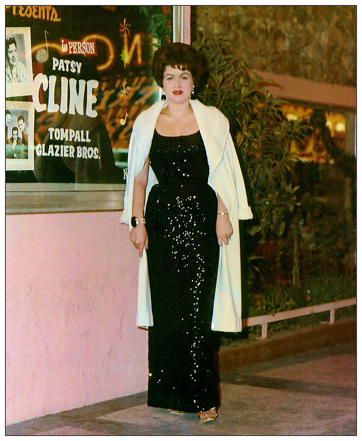 1960s Vintage Photo: Patsy Cline at the Mint Casino in Las Vegas, Nevada. Circa 1962