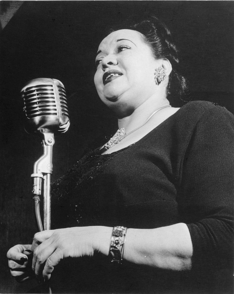 Mildred-Bailey 1940s vintage photo of the singer