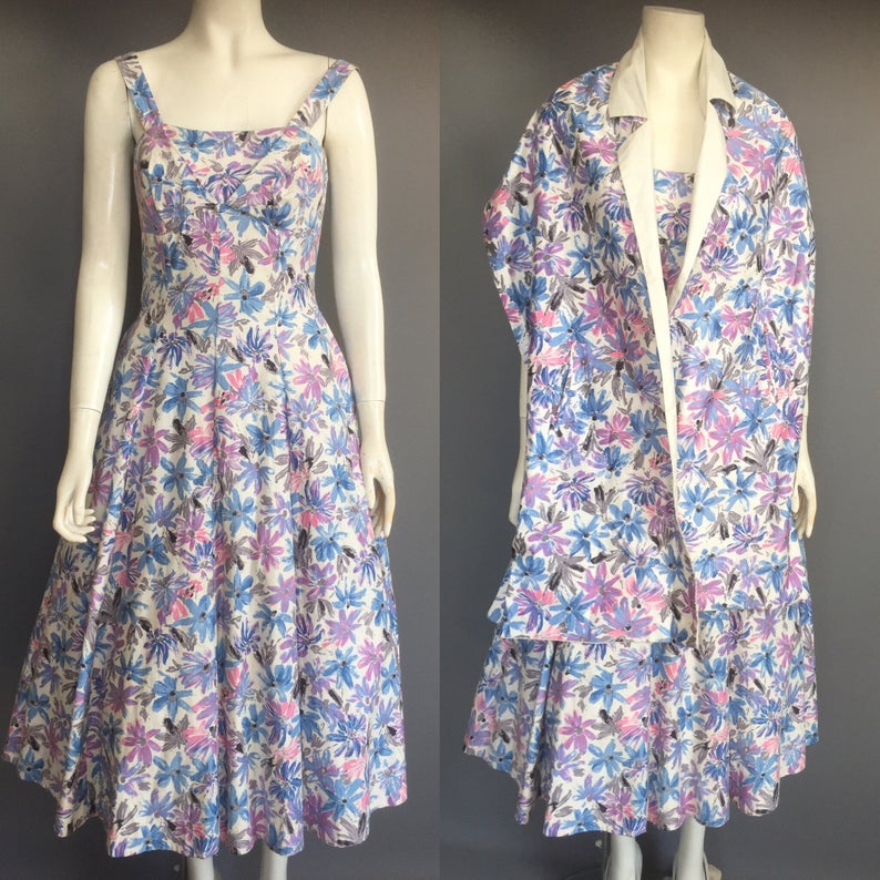 1950s summer dress with wrap-1950s Fashion / 1950s Vintage dress. 