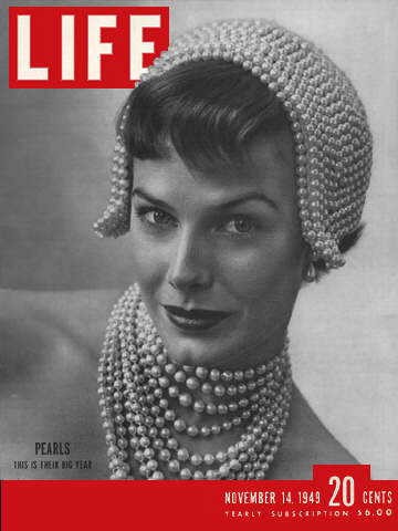 Life Magazine November 19th, 1949 - Pearl Fashions. - 1940s Vintage Magazine Cover