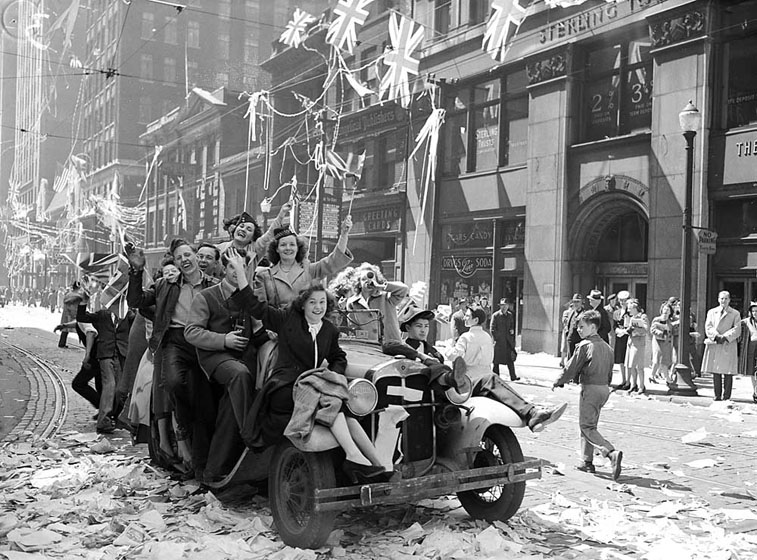 1940s vintage photo of V-E Day celebrations on Bay Street in Toronto May 7, 1945.