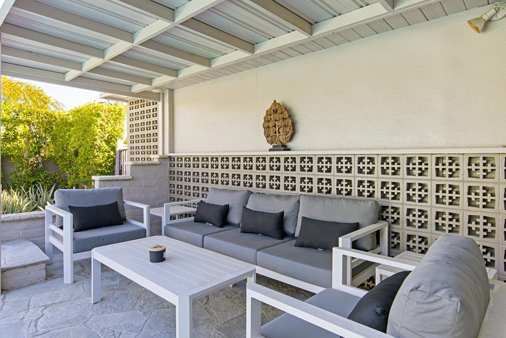 mid century modern palm springs home with breeze blocks