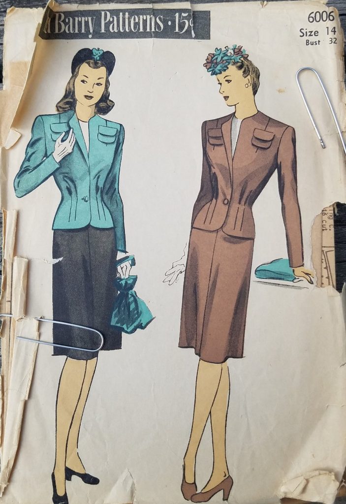 1940s Womens Skirt Suit Pattern from DuBarry with double pockets on the jacket and a niped waist. 