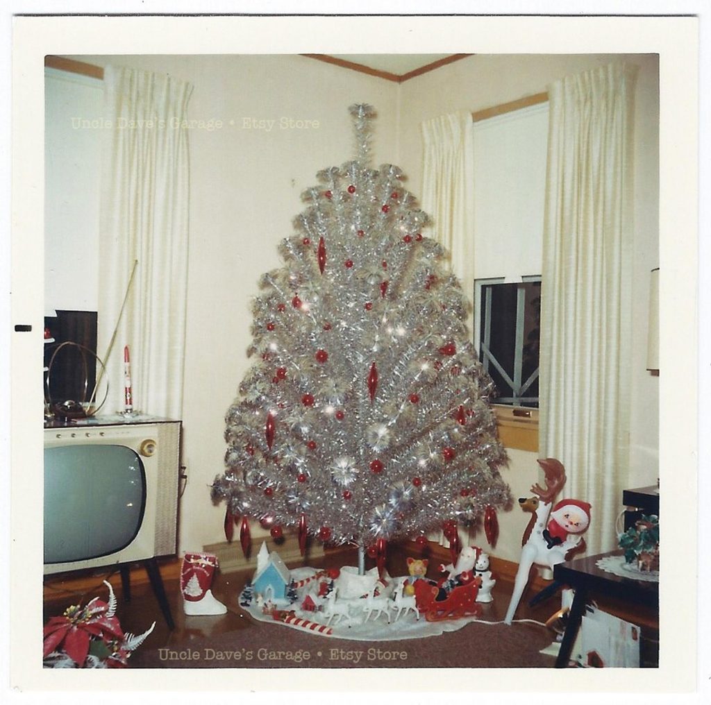 Aluminum Xmas Tree, Red Theme Ornaments With Modern TV ~ 1960s Vintage Snapshot Photo Mid-Century