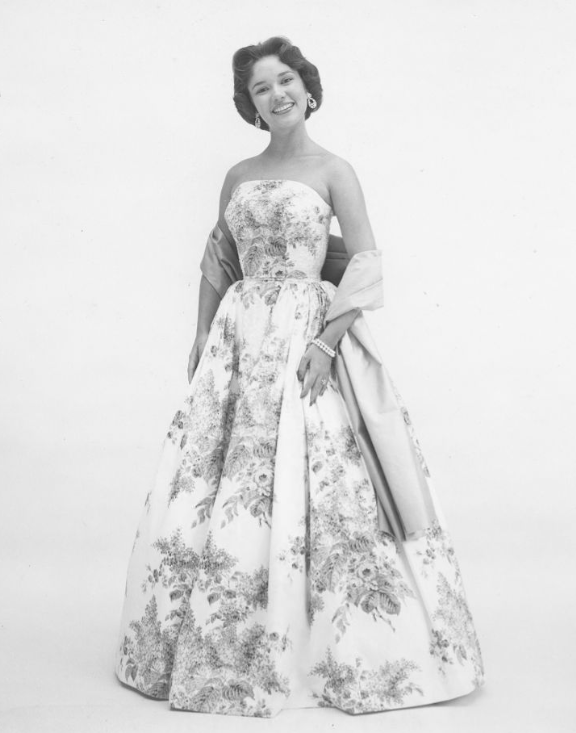 Mary Ann Mobley, Miss America 1959, in Everfast's Everglaze cotton ball gown and matching stole by Emma Domb