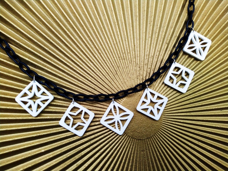 1950s style breeze block necklace