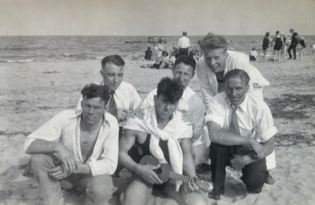 Super Handsome Tan Young College Men On Beach Playing Ukulele - 1920s Vintage Antique Photo