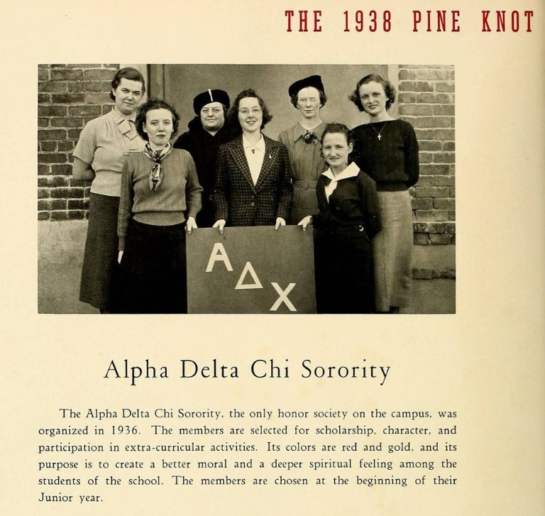 1930s Photo of a 1938 vintage yearbook images of the Alpha Delta Chi Sorority in their late 1930s fashions. 