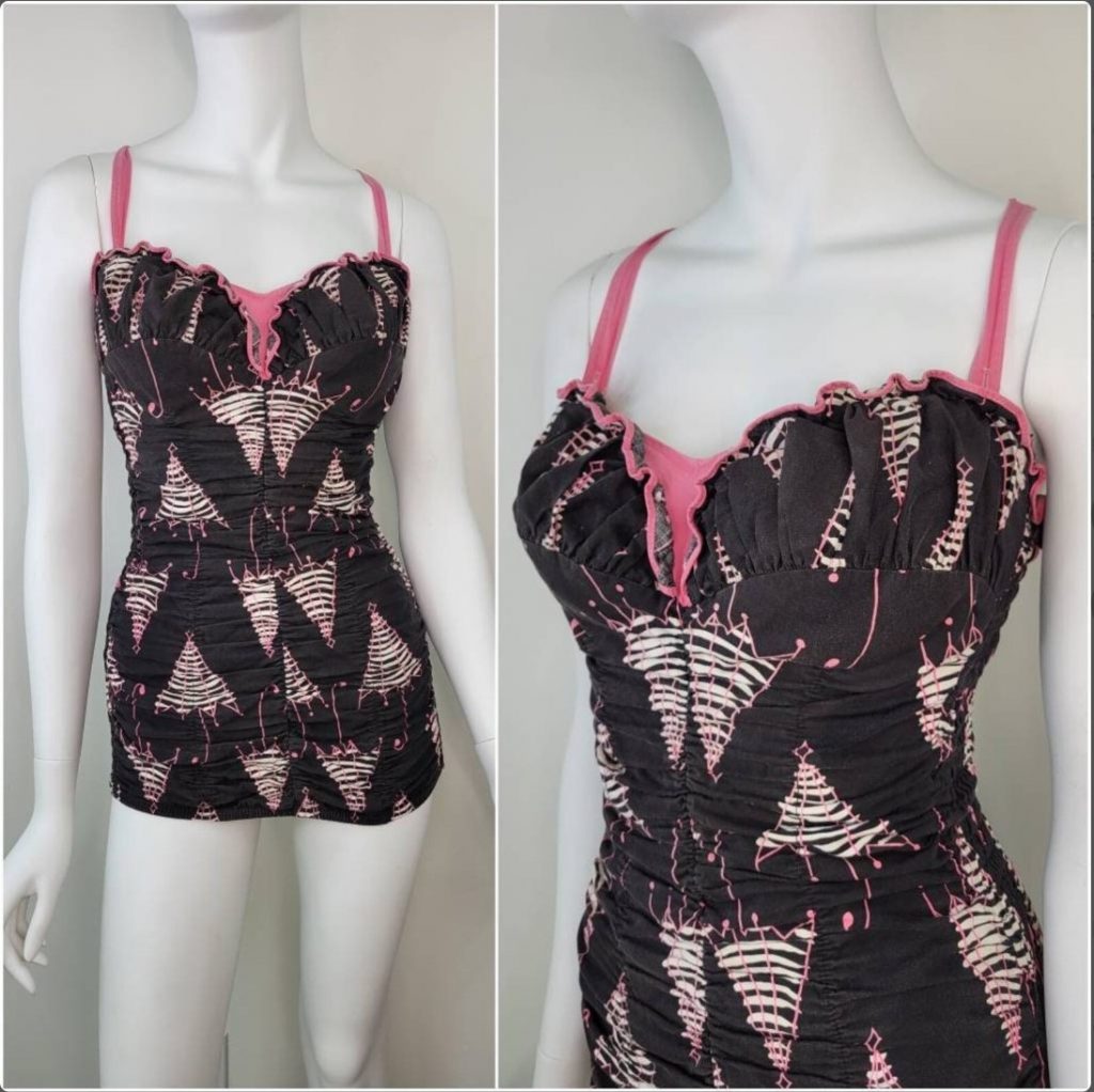 1950s vintage swimsuit -Vintage 1950s CATALINA Umbrella print cotton swimsuit