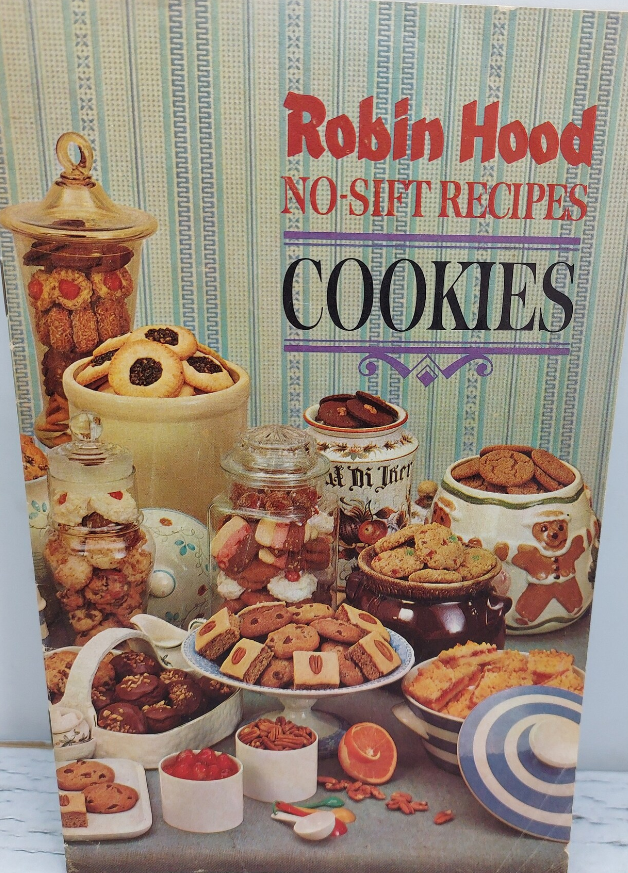 1950s Vintage Robin Hood No Sift Recipes Cookies Cook Booklet. Fun 1950s Cookie Recipes to enjoy.