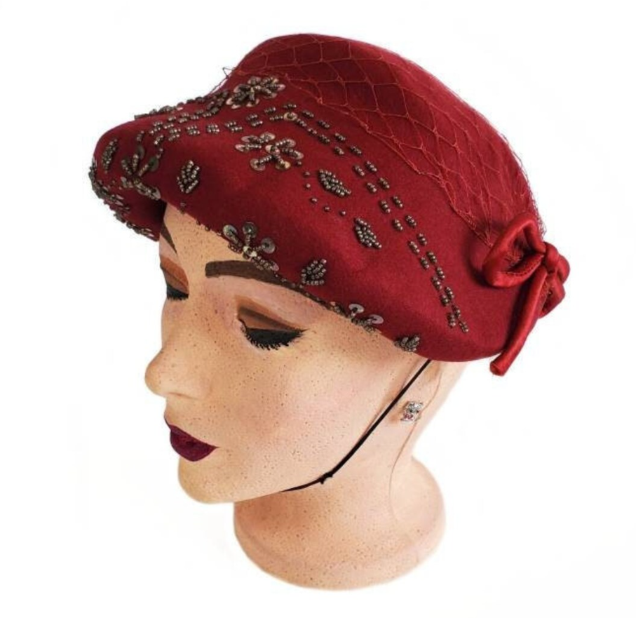 1940s Vintage Hat / Fall Fashion Accessory: A 1940s 