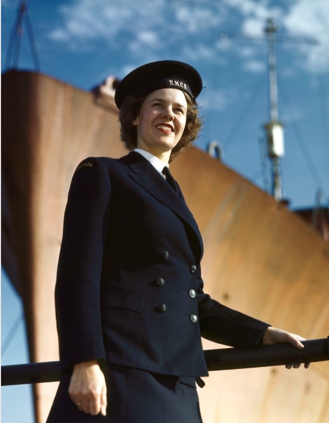 1940s vintage photo of New Women's Royal Canadian Naval Service "Wren" uniform -1943.