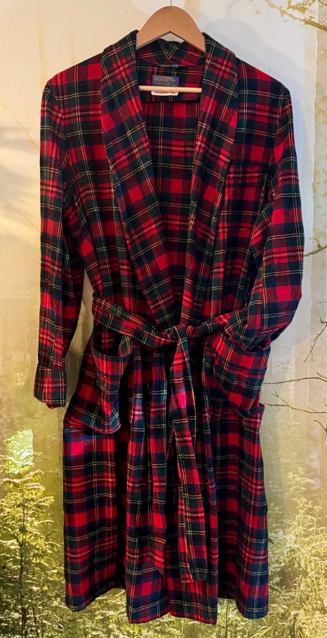 1960s Men's Tartan / Plaid Robe from Pendleton. 1960s Men's Fashion. 