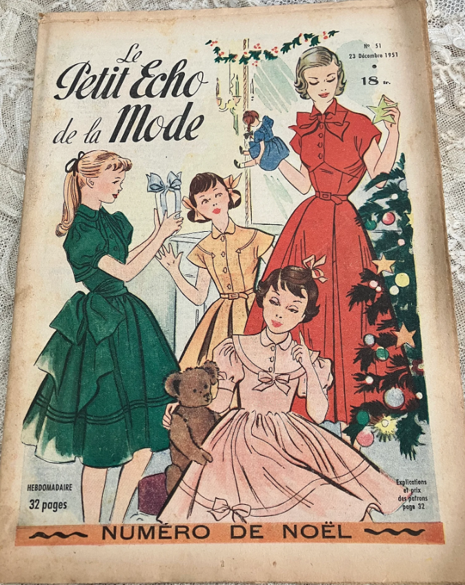 1950s Fashion Magazine from 1951- Le Petit Echo de la Mode French ladies magazine Christmas cover.
==> See MORE Vintage Christmas Magazine & Catalog Covers from the 1920s-1960s at the Vintage Inn Blog