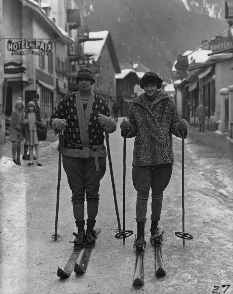 1920s vintage photo of women's 1920s ski fashions-PANTS! 1926-In the 1920s, skirts gave way to jodhpur-style trousers and plenty of layers (love the sweaters!).