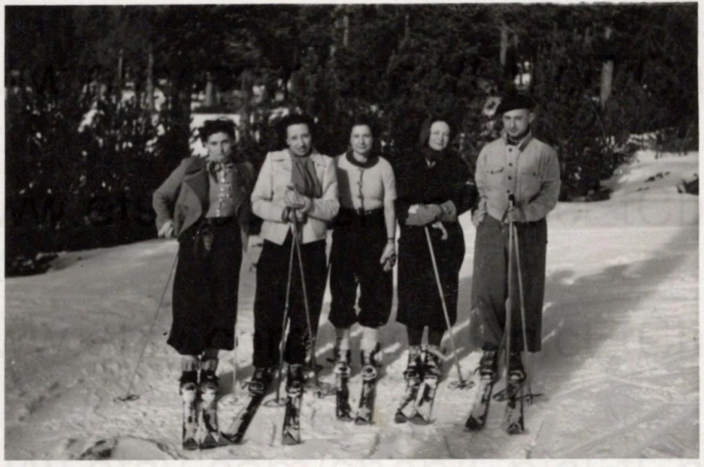 1930s vintage photo: 930's French Winter Photo - Skiers in the Snow in 1930s ski fashions (possibly a 940s photo hard to tell).